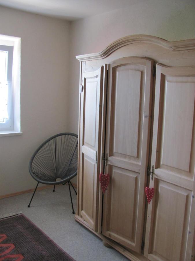 #2 Ruhiges Gemuetliches Ferienzimmer Mit 2 Einzelbetten Gemeinschaftsbad W-Lan Airport Nah Late Night Check In Haus Nr 9,5 Trunkelsberg Bagian luar foto